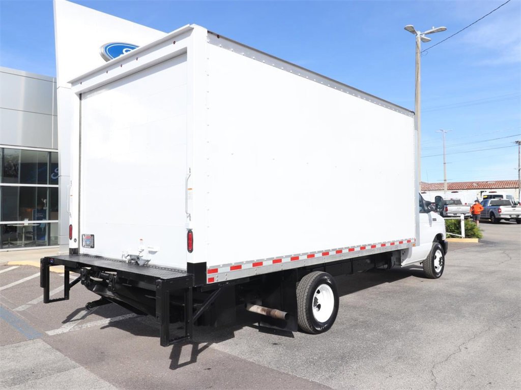 Certified 2022 Ford E-450 and Econoline 450 Super Duty w/ Power Windows & Locks Group image 4