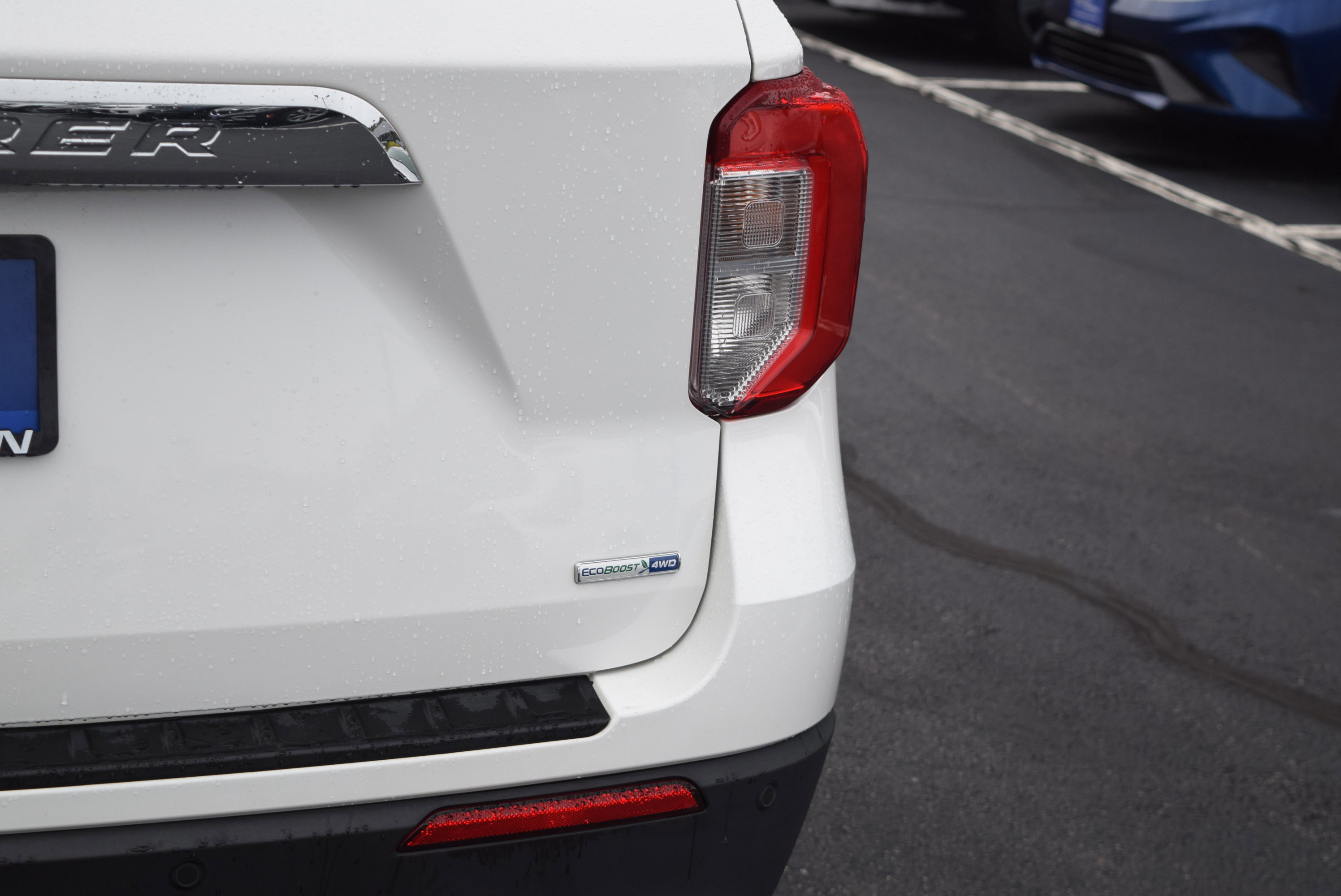 Certified 2020 Ford Explorer XLT w/ Class III Trailer Tow Package image 6