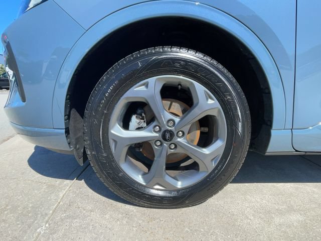 Certified 2024 Ford Escape ST-Line w/ Tech Pack #1 AWD/4WD image 9