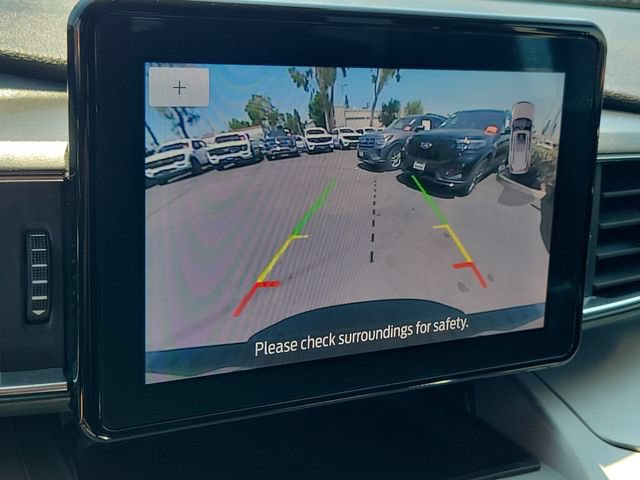Certified 2021 Ford Explorer XLT w/ Equipment Group 202A RWD image 10