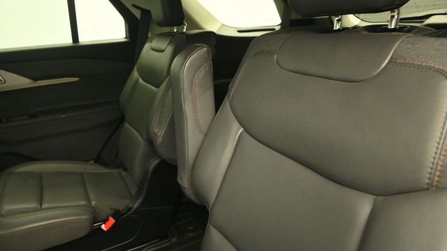 Certified 2025 Ford Explorer Active w/ Active Comfort Package AWD/4WD image 11