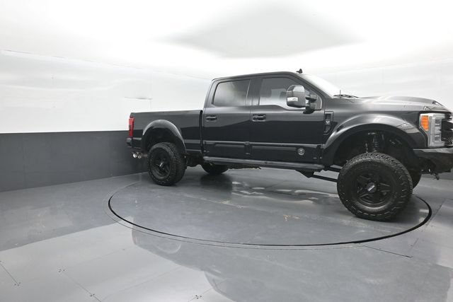 Certified 2019 Ford F250 Lariat w/ Lariat Ultimate Package AWD/4WD image 2