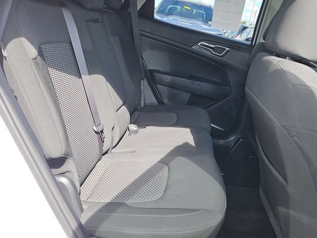 Used 2025 Kia Sportage LX FWD image 30