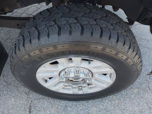 Certified 2018 Ford F250 XLT w/ Snow Plow Prep Package AWD/4WD image 10
