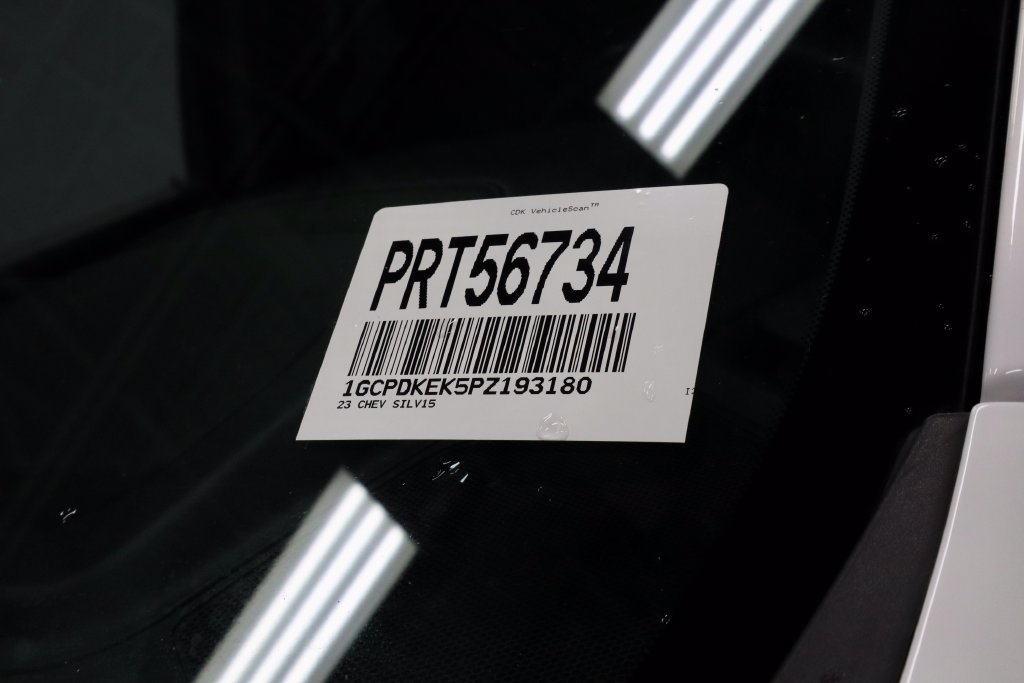 Used 2023 Chevrolet Silverado 1500 LT AWD/4WD image 31