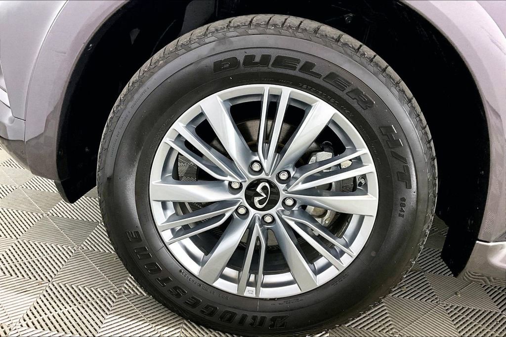 Used 2024 INFINITI QX80 Luxe image 7