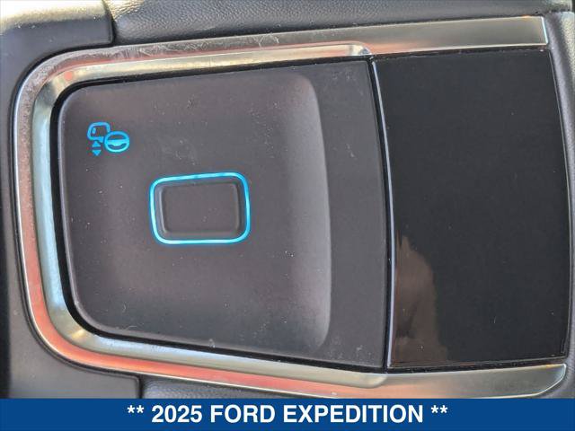 Certified 2025 Ford Expedition Active RWD image 15