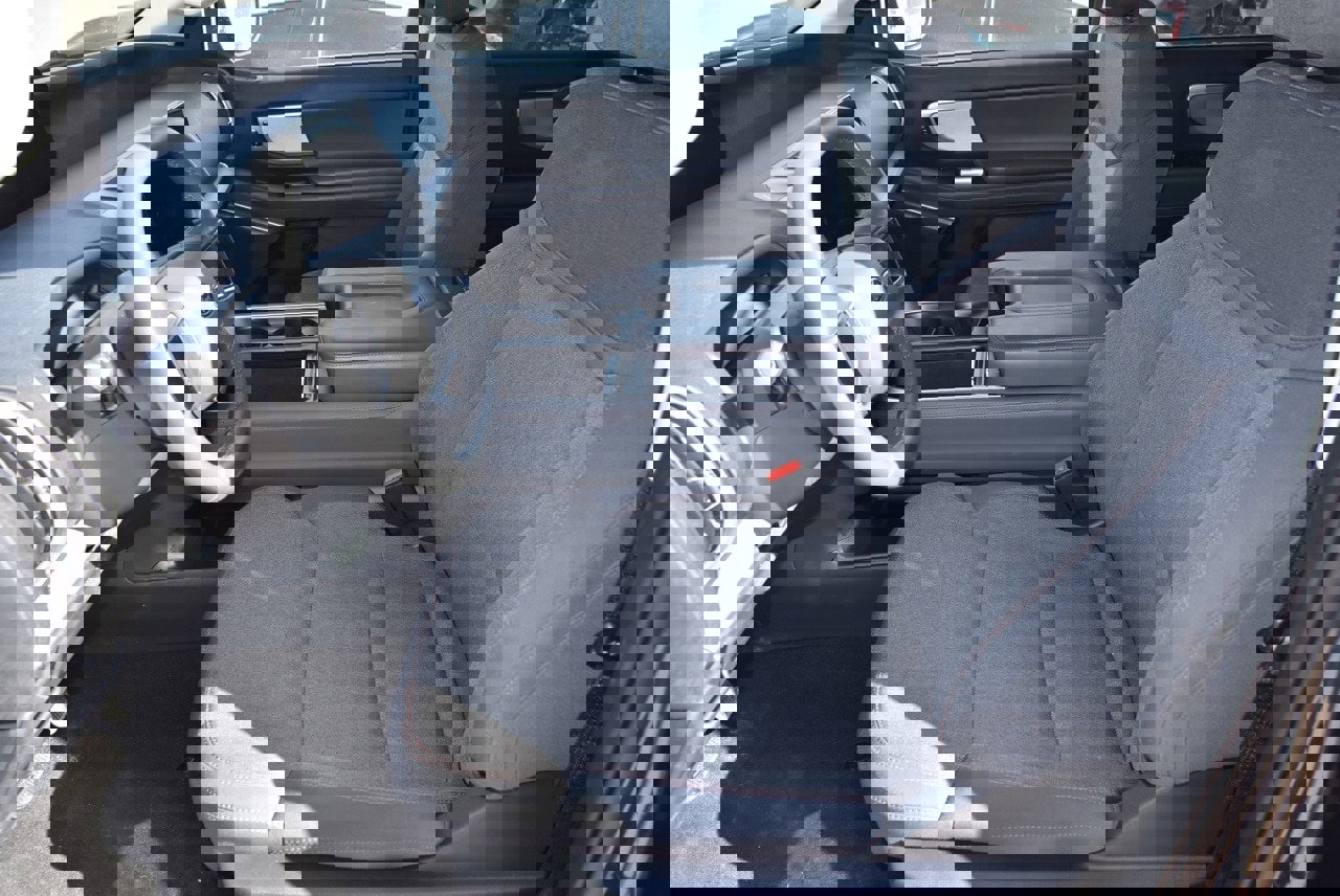 Certified 2025 Ford Expedition Active image 9