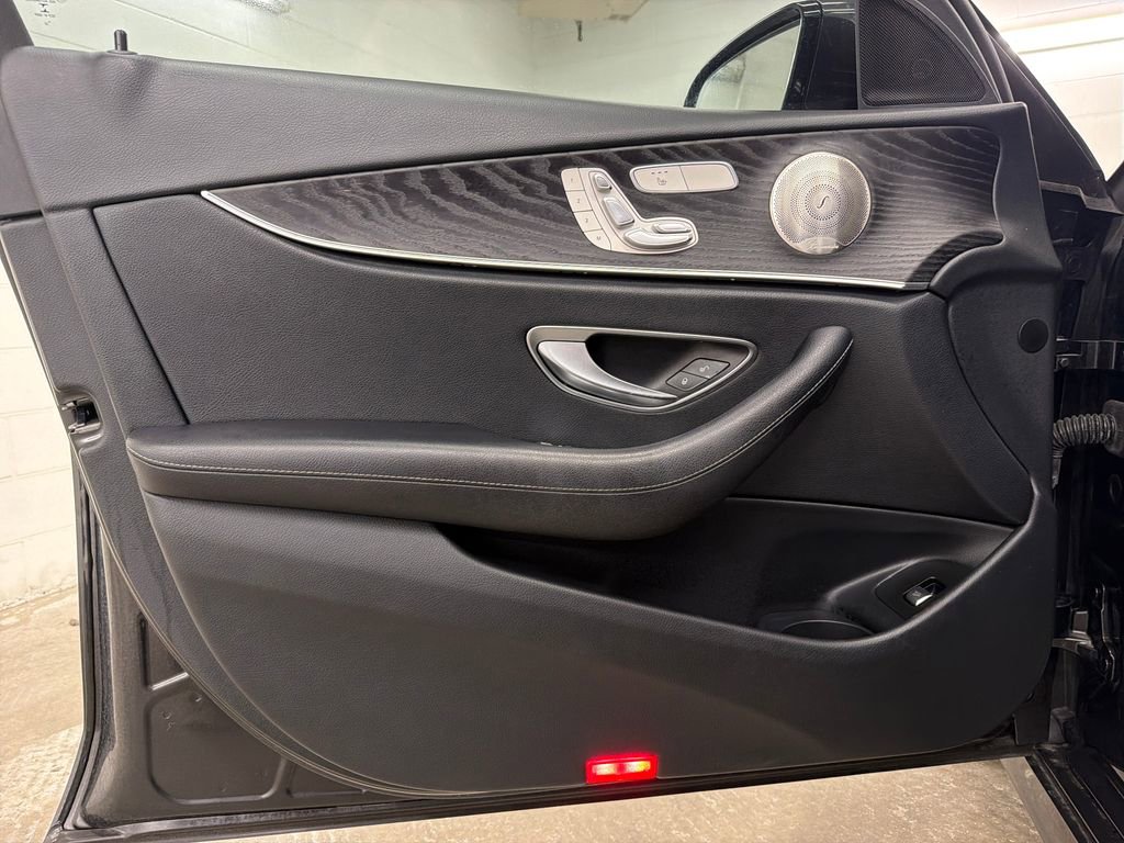Used 2022 Mercedes-Benz E 350 Sedan image 16