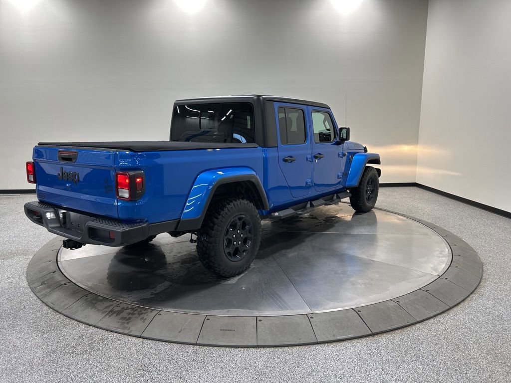 Used 2023 Jeep Gladiator Willys image 5