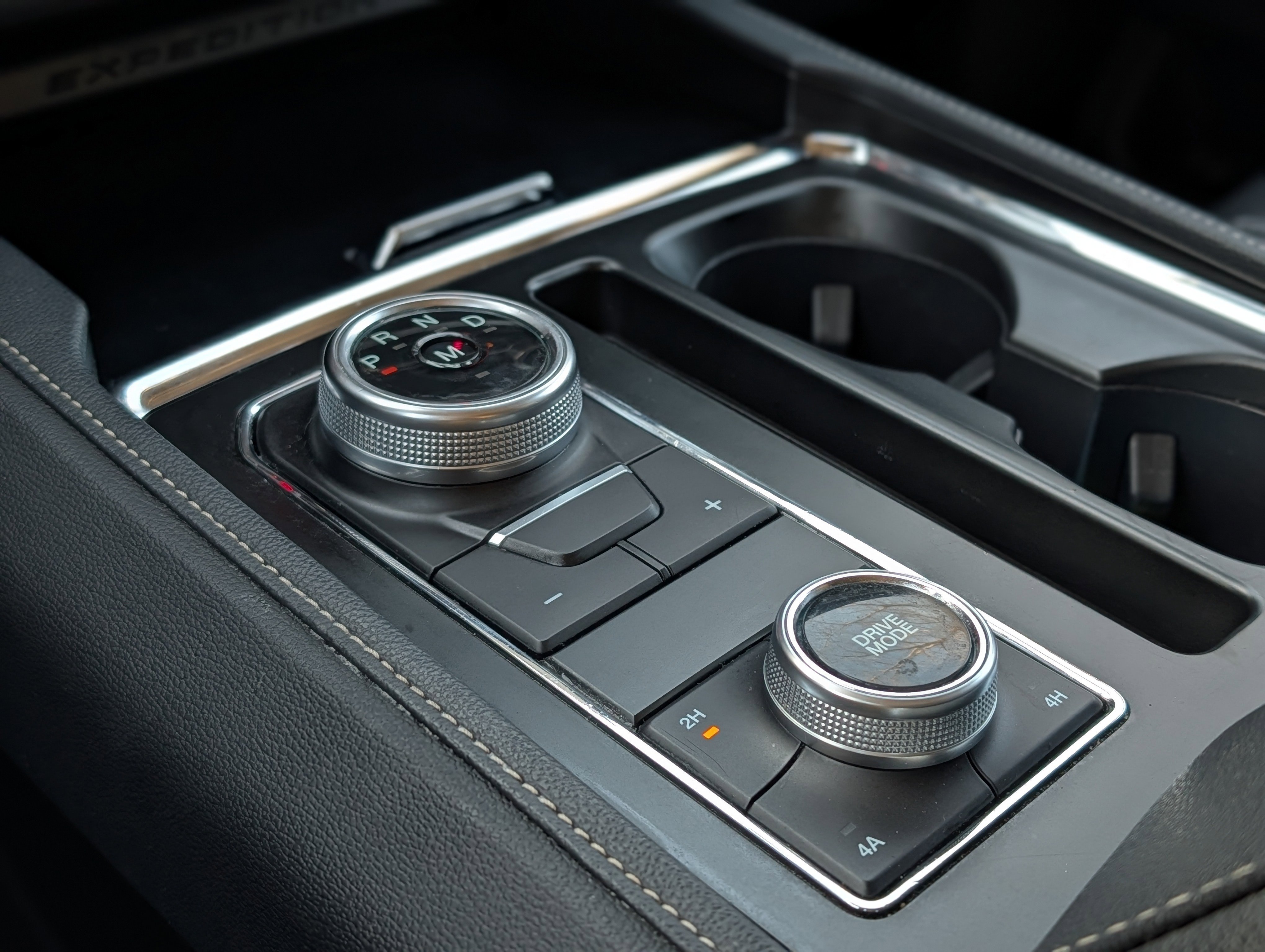 Certified 2024 Ford Expedition XLT image 17