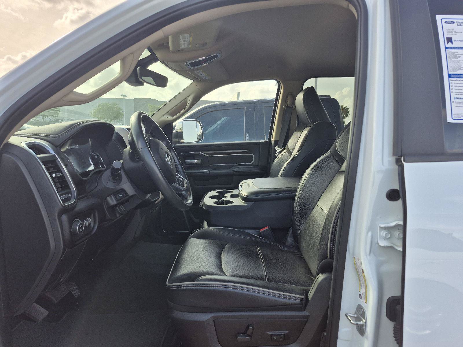 Used 2022 RAM 2500 Laramie AWD/4WD image 2