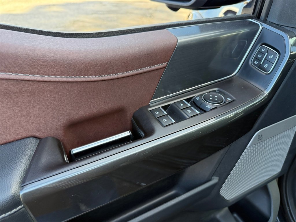 Certified 2022 Ford F150 Lariat w/ Equipment Group 502A High image 19