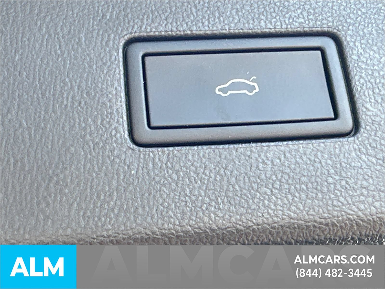 Used 2025 Volkswagen Atlas SE FWD image 22