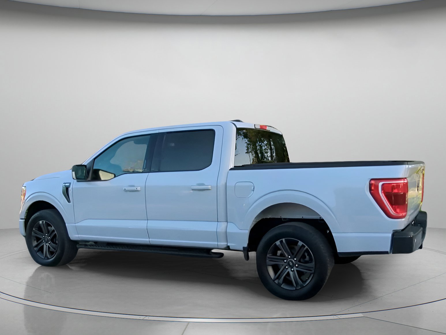 Certified 2022 Ford F150 XLT w/ Equipment Group 302A High image 12