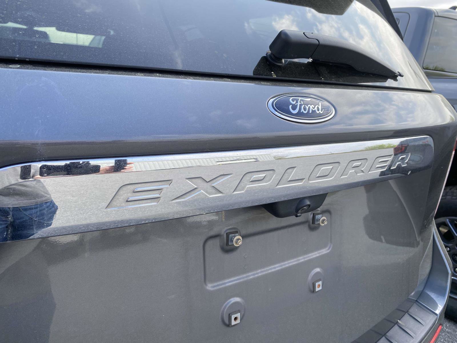 Certified 2021 Ford Explorer XLT RWD image 10