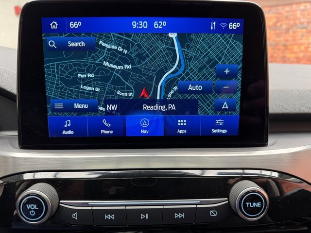 Certified 2022 Ford Escape Titanium w/ Class II Trailer Tow Package image 21