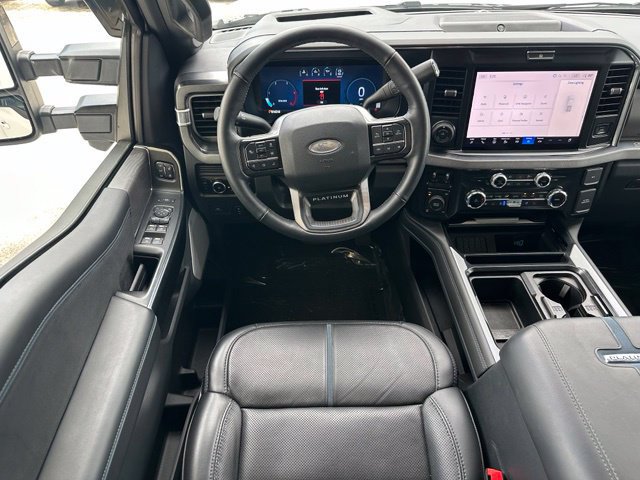 Certified 2025 Ford F250 Platinum AWD/4WD image 13