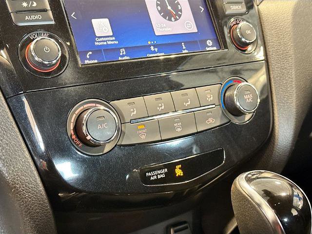 Used 2022 Nissan Rogue Sport S image 13