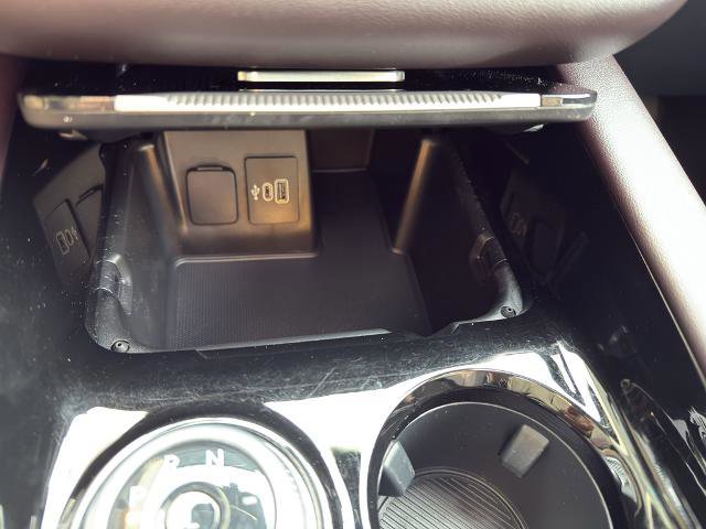 Certified 2025 Ford Explorer Platinum w/ LUX Leather Package image 29