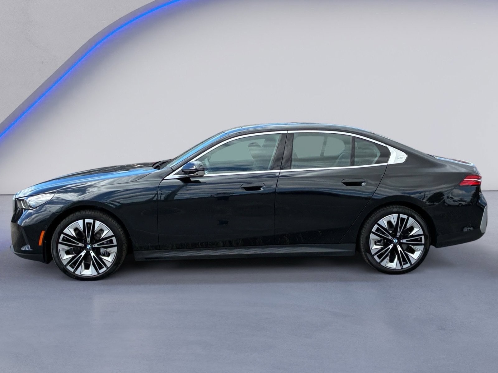 Used 2026 BMW 540i xDrive AWD/4WD image 8