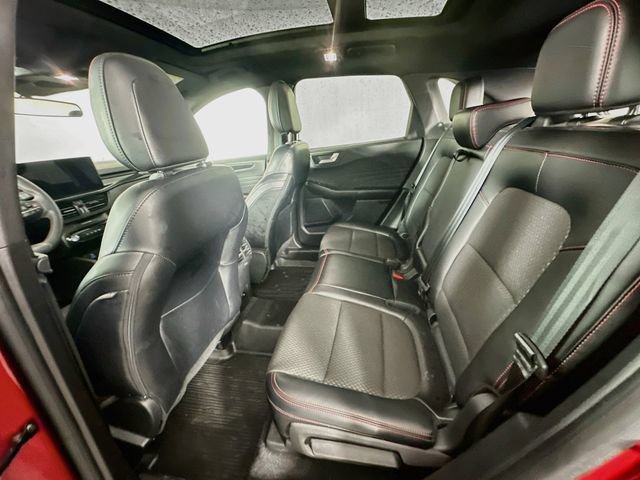 Certified 2023 Ford Escape ST-Line w/ Tech Pack #1 AWD/4WD image 32
