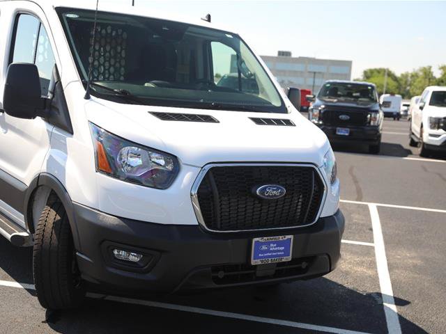 Certified 2025 Ford Transit 250 Low Roof w/ Exterior Upgrade Package RWD image 4