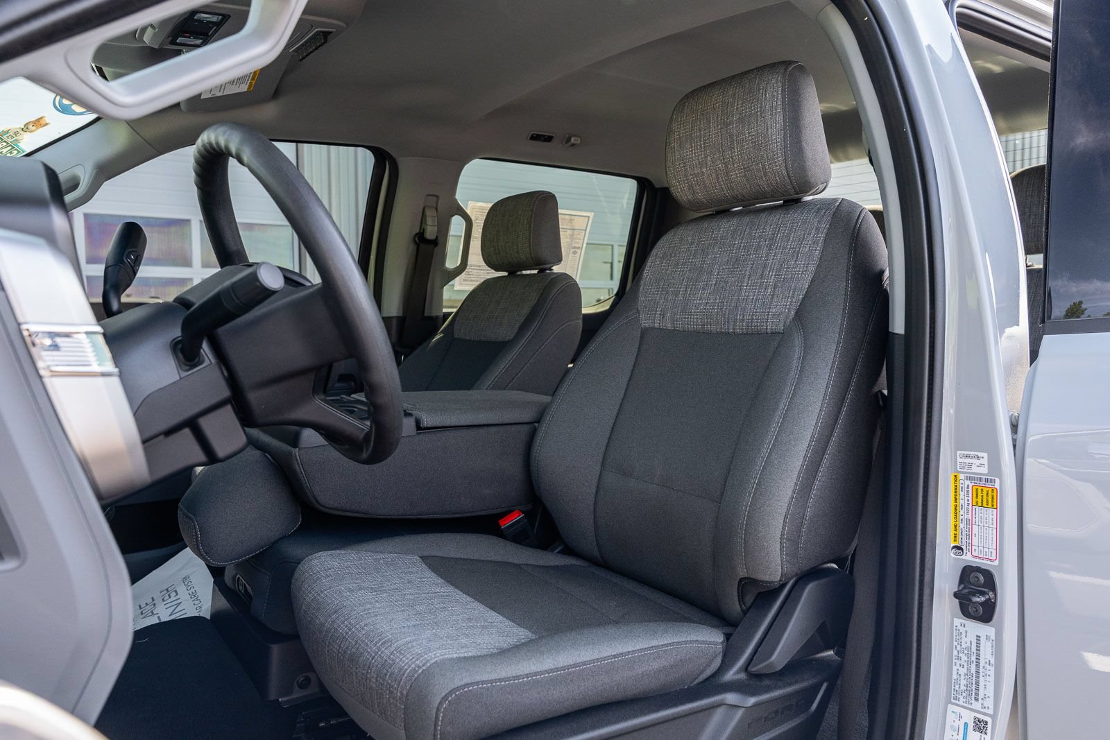 Certified 2025 Ford F250 XLT AWD/4WD image 19