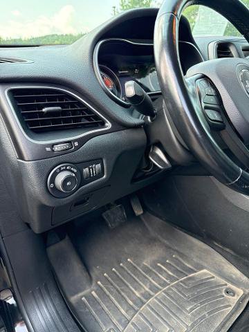 Used 2020 Jeep Cherokee Trailhawk w/ Cold Weather Group AWD/4WD image 26