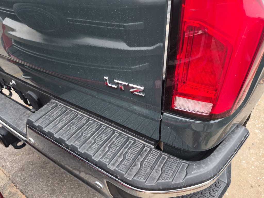 Used 2026 Chevrolet Silverado 2500 LTZ w/ LTZ Premium Package AWD/4WD image 19