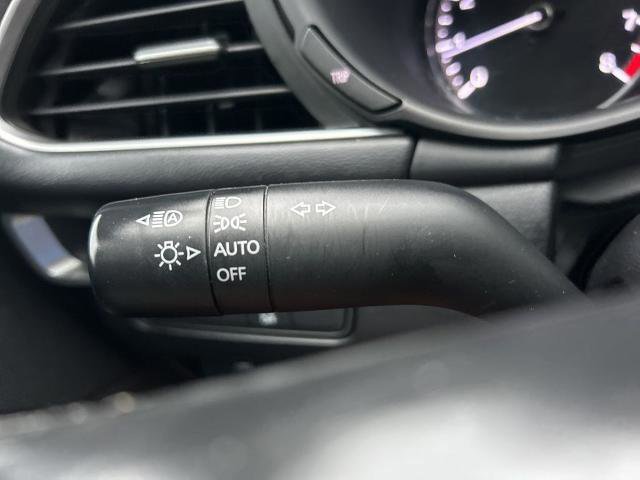 Used 2023 MAZDA MAZDA3 s image 20