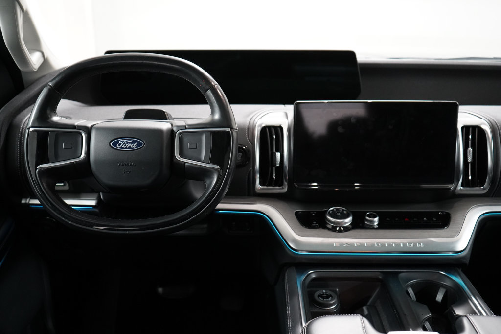 Certified 2025 Ford Expedition Max Platinum AWD/4WD image 13