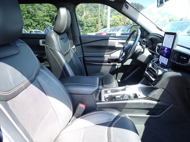 Certified 2022 Ford Explorer ST w/ Equipment Group 401A image 12