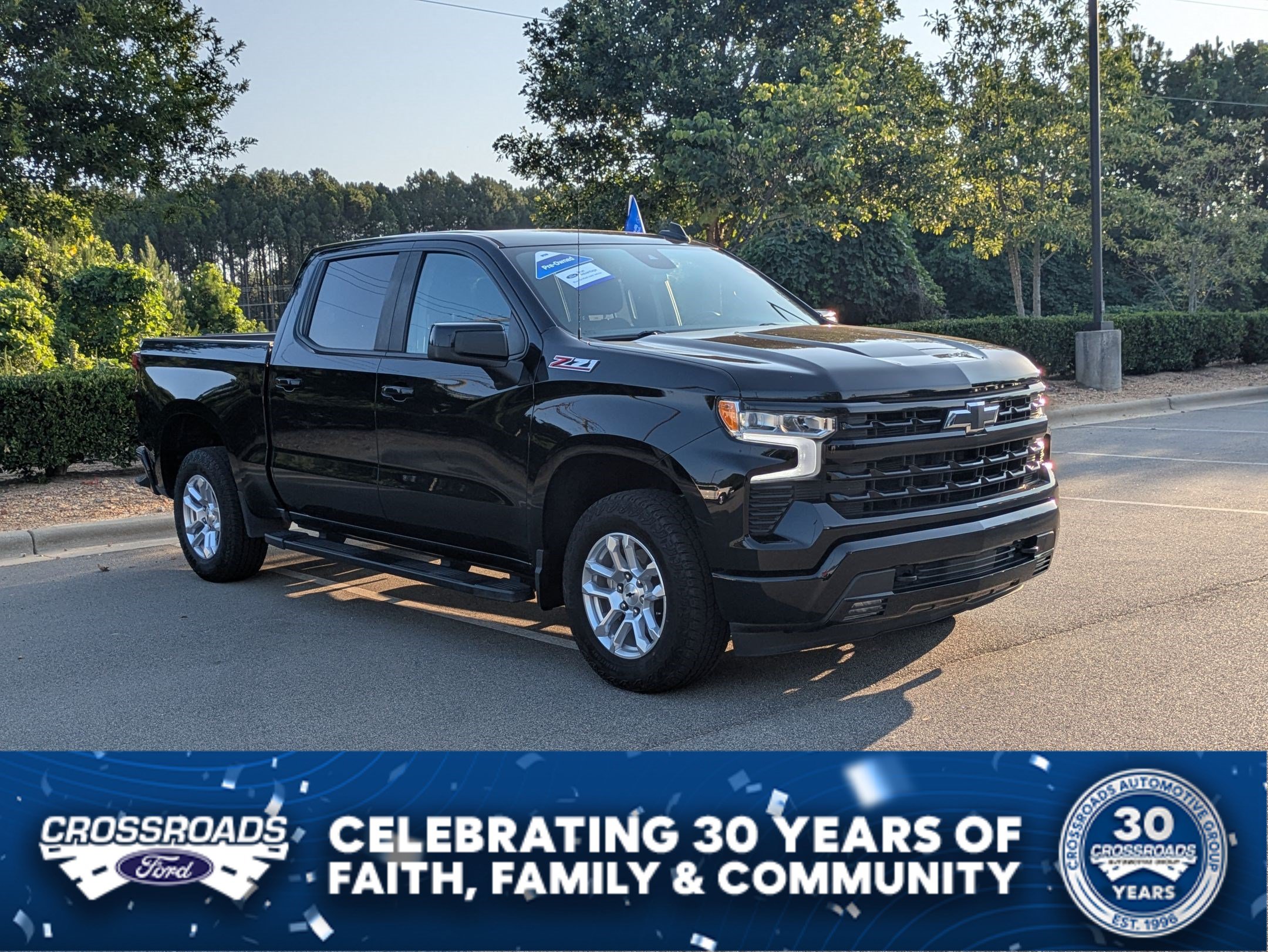 Used 2023 Chevrolet Silverado 1500 RST w/ Convenience Package II AWD/4WD image 1