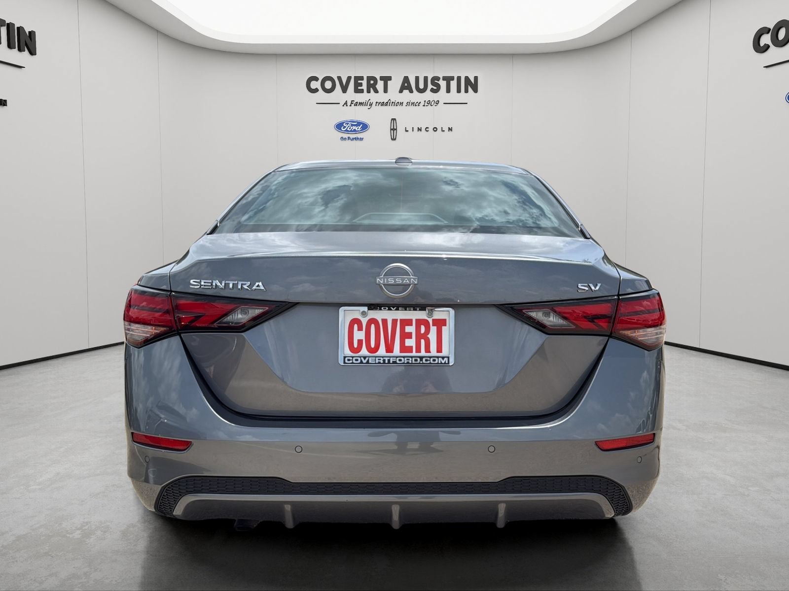 Used 2024 Nissan Sentra SV FWD image 4