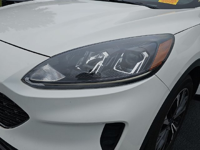 Certified 2022 Ford Escape SE w/ SE Sport Appearance Package FWD image 35