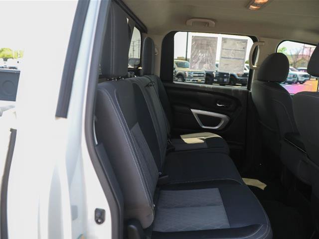 Used 2021 Nissan Titan SV AWD/4WD image 28