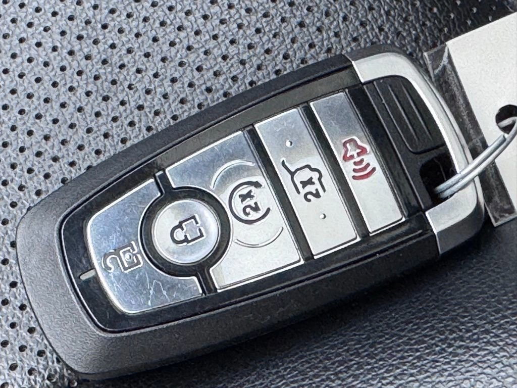 Certified 2021 Ford Escape SEL image 16