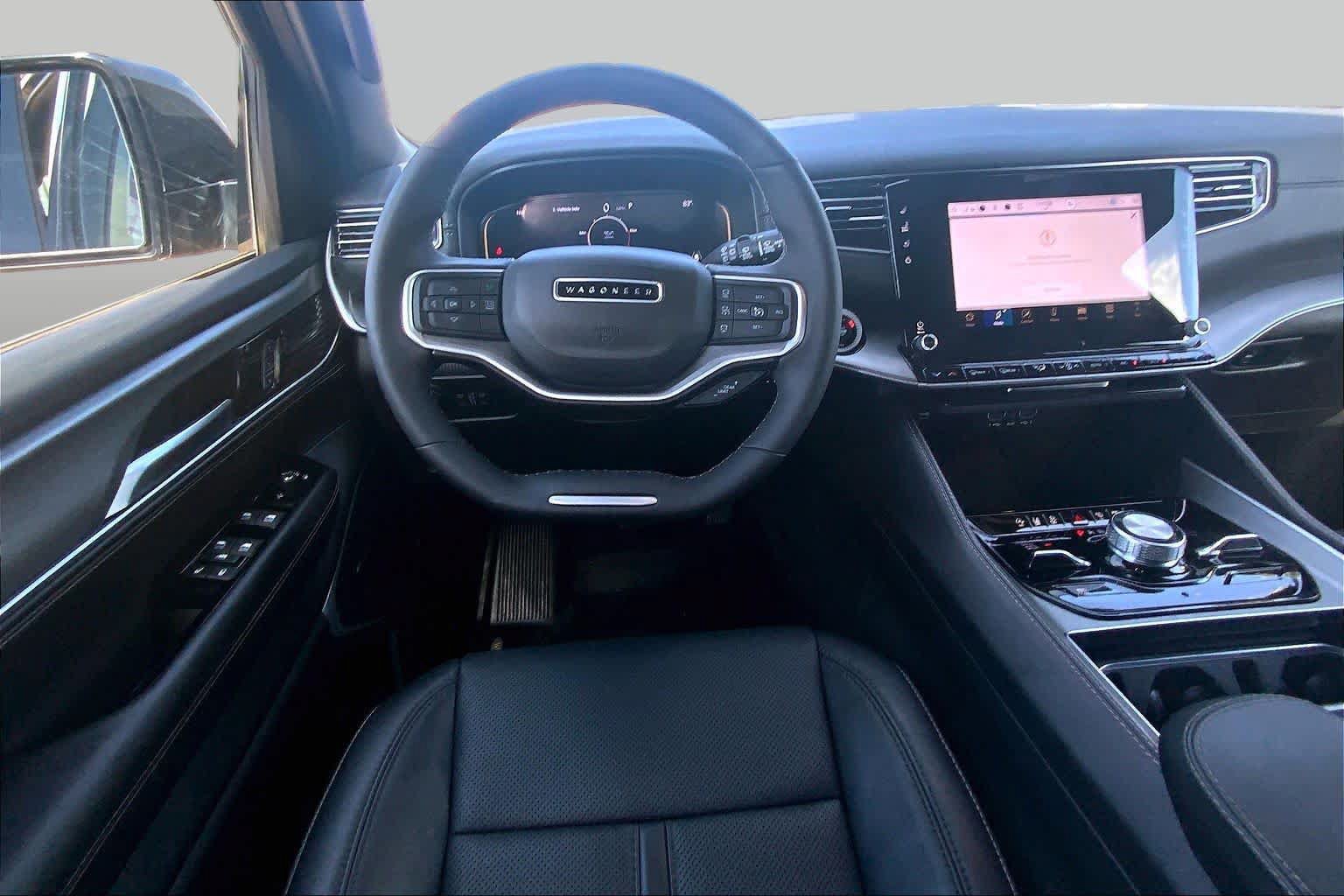 Used 2025 Jeep Wagoneer Series II AWD/4WD image 6