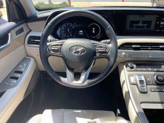 Used 2022 Hyundai Palisade Limited FWD image 13