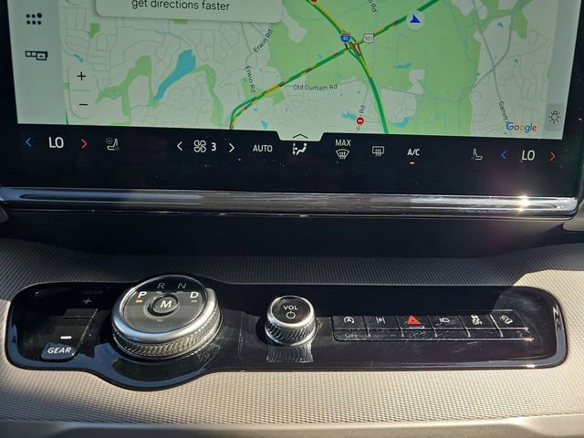 Certified 2025 Ford Expedition Active image 25