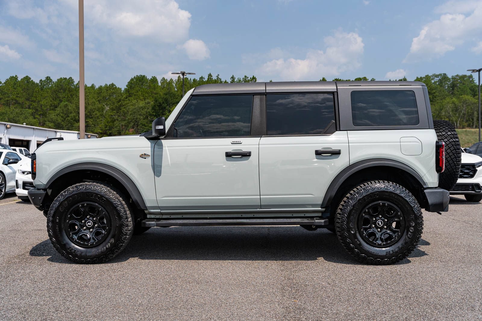 Certified 2023 Ford Bronco Wildtrak AWD/4WD image 4