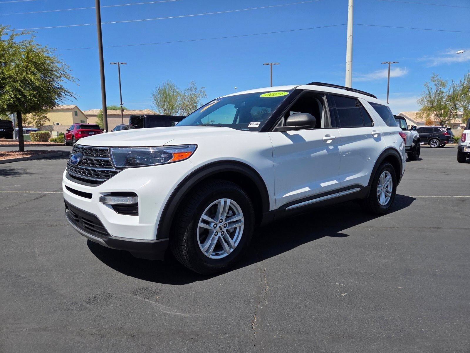 Certified 2021 Ford Explorer XLT w/ Equipment Group 202A RWD image 2