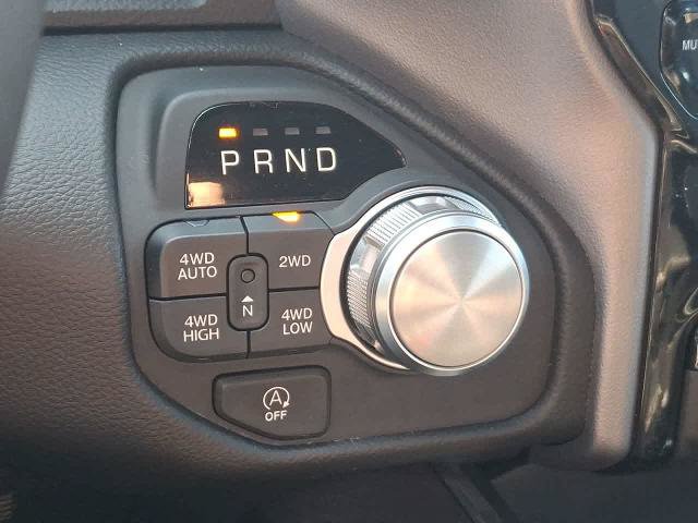 Used 2026 RAM 1500 Laramie AWD/4WD image 18