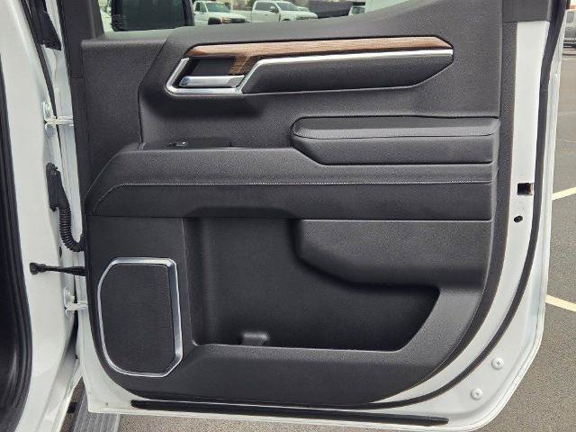 Used 2023 Chevrolet Silverado 1500 RST AWD/4WD image 11