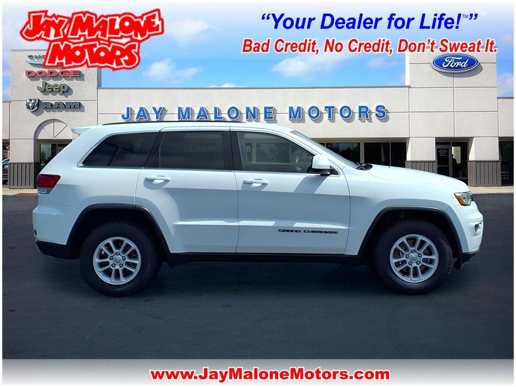 Used 2020 Jeep Grand Cherokee Laredo image 1