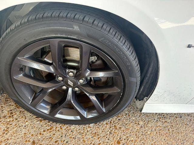 Used 2020 Dodge Charger R/T w/ Blacktop Package RWD image 3