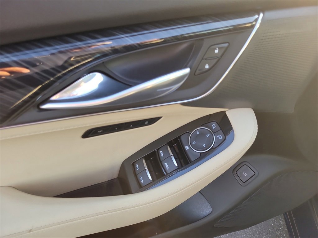 Used 2025 Cadillac CT5 Premium Luxury image 15