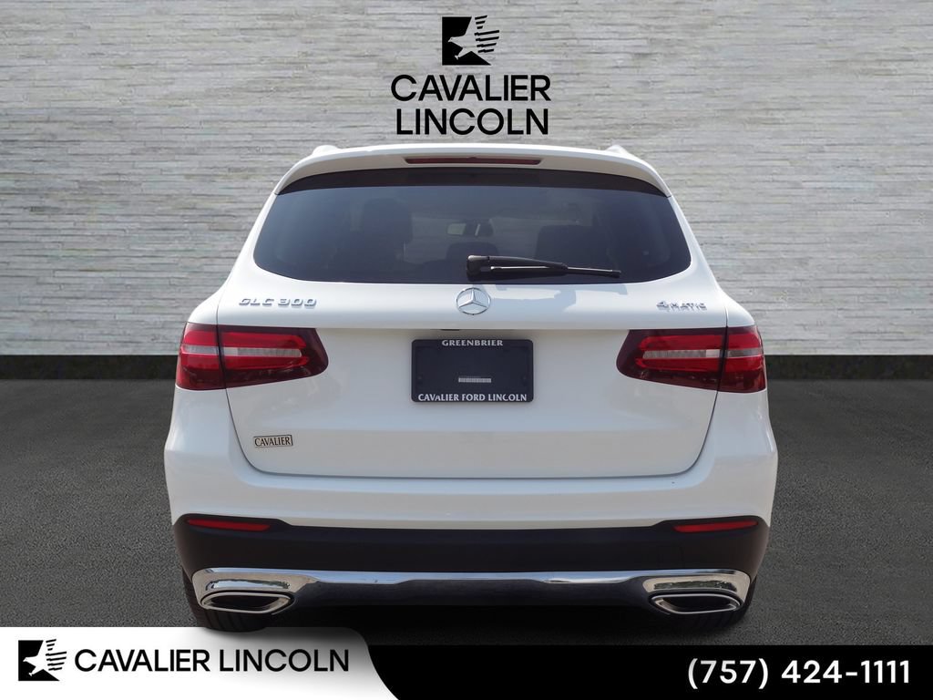 Used 2017 Mercedes-Benz GLC 300 4MATIC image 3