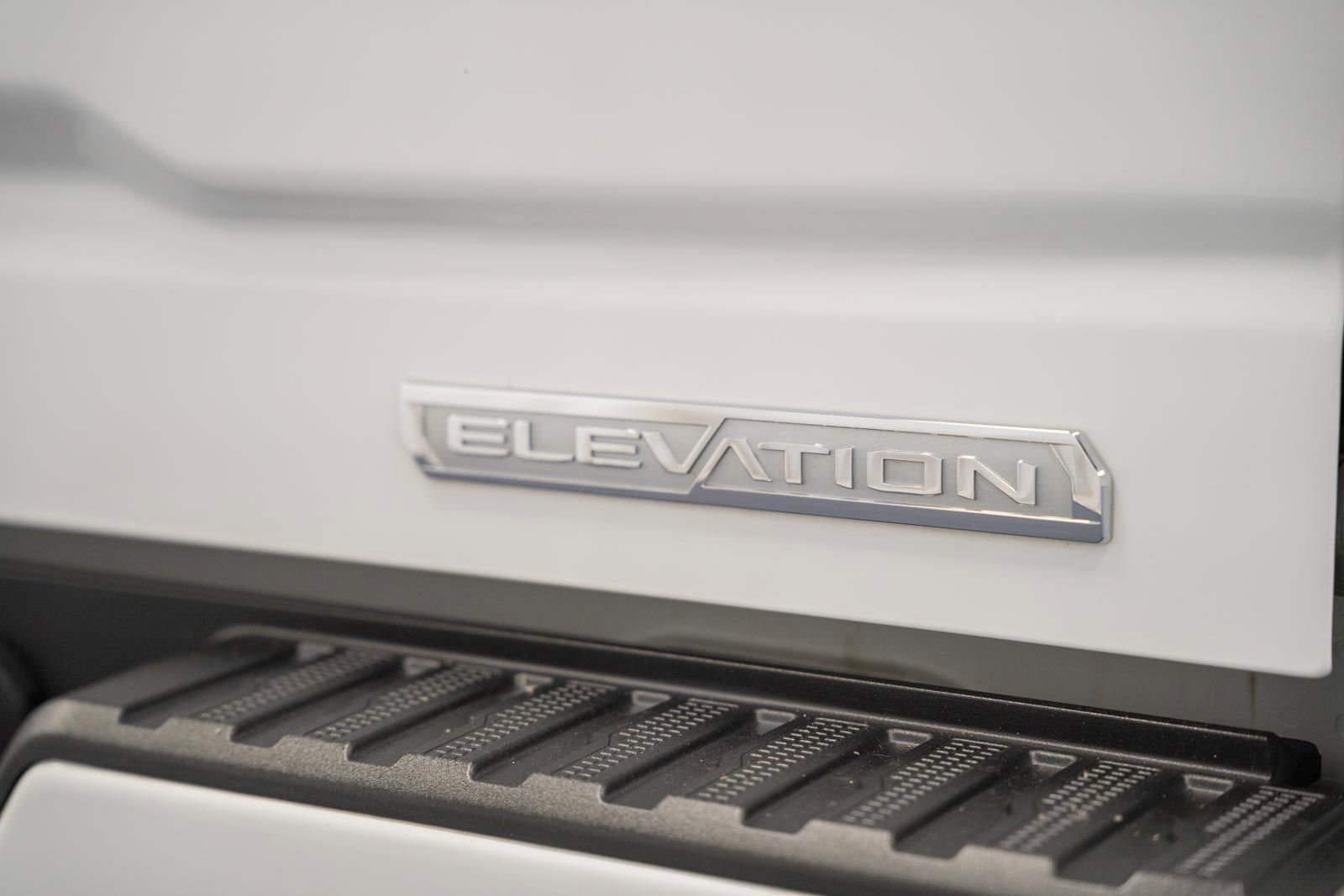 Used 2022 GMC Sierra 1500 Elevation w/ Preferred Package AWD/4WD image 9